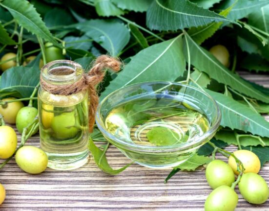 Neem Oil for Plants - 7 Shocking Secrets!
