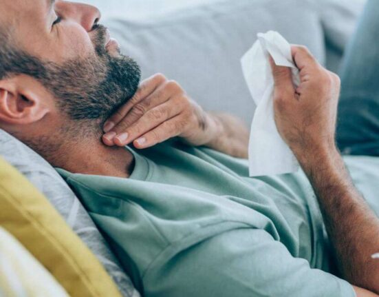Normal Throat vs Strep Throat - 7 Shocking Differences Nobody Tells You!